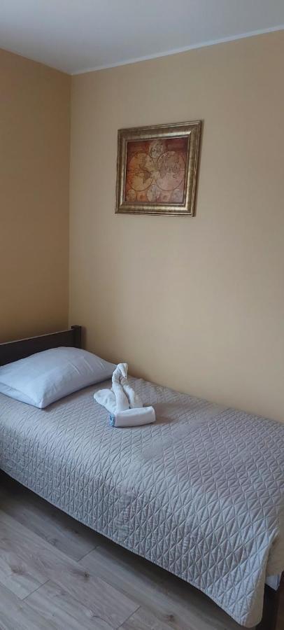Pauza Motel Tarnowo Podgórne Kültér fotó