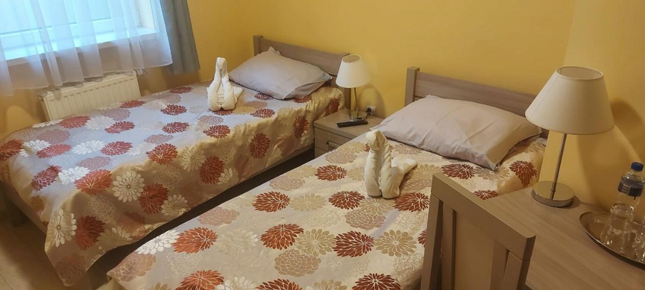 Pauza Motel Tarnowo Podgórne Kültér fotó