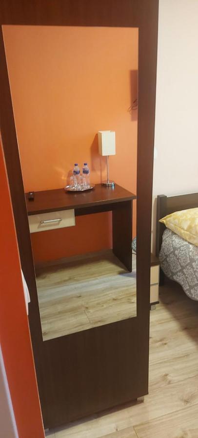 Pauza Motel Tarnowo Podgórne Kültér fotó