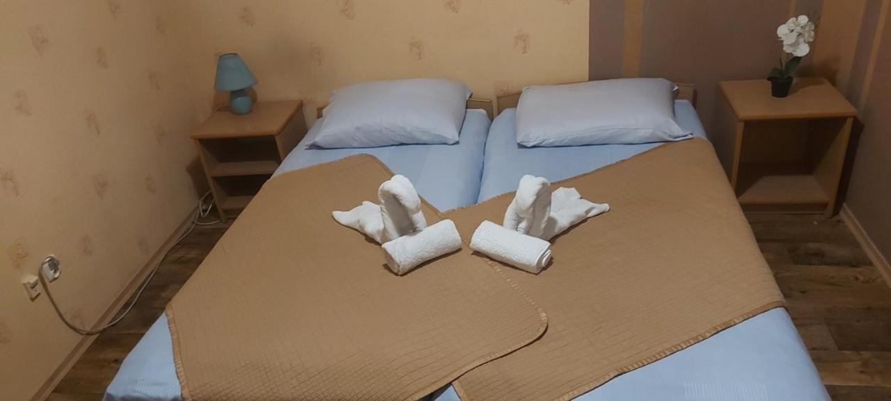 Pauza Motel Tarnowo Podgórne Kültér fotó