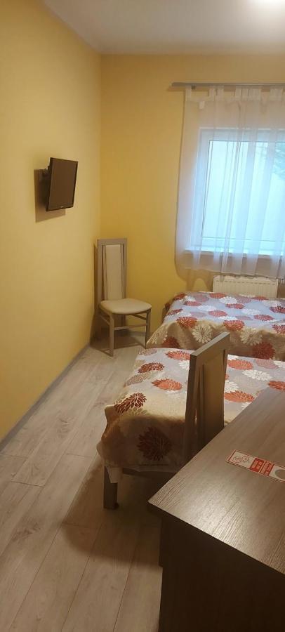 Pauza Motel Tarnowo Podgórne Kültér fotó