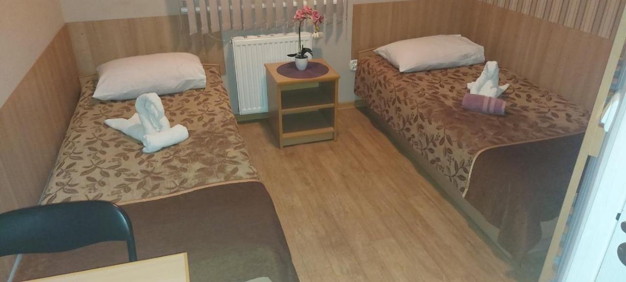 Pauza Motel Tarnowo Podgórne Kültér fotó