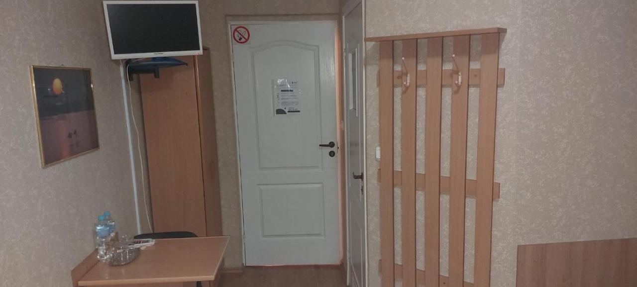 Pauza Motel Tarnowo Podgórne Kültér fotó