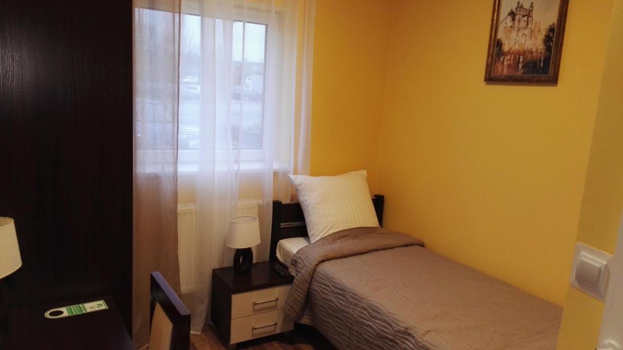 Pauza Motel Tarnowo Podgórne Kültér fotó